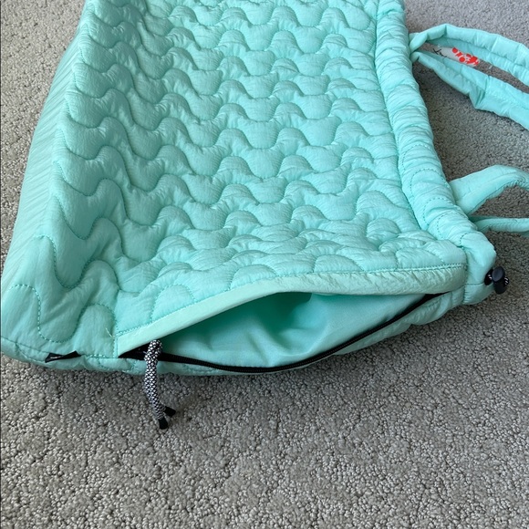 Free People Movement Women's Cloud 9 Tote Bag Messenger Weekend Bag Pistachio - Picture 11 of 13